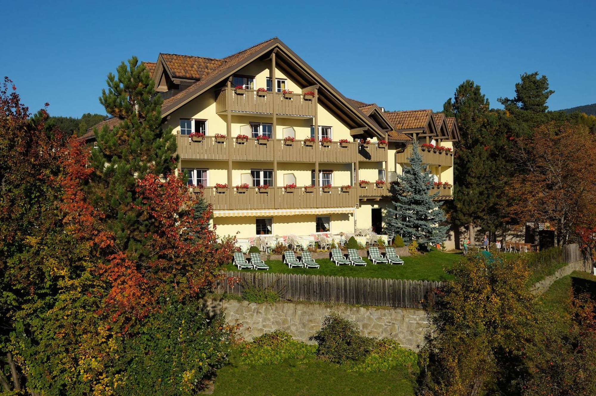 Hotel Dolomitenblick Collalbo Exterior foto